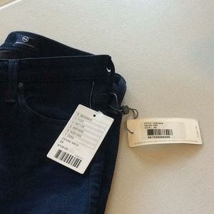 AG  The Stacy Mid rise straight Jeans NWT